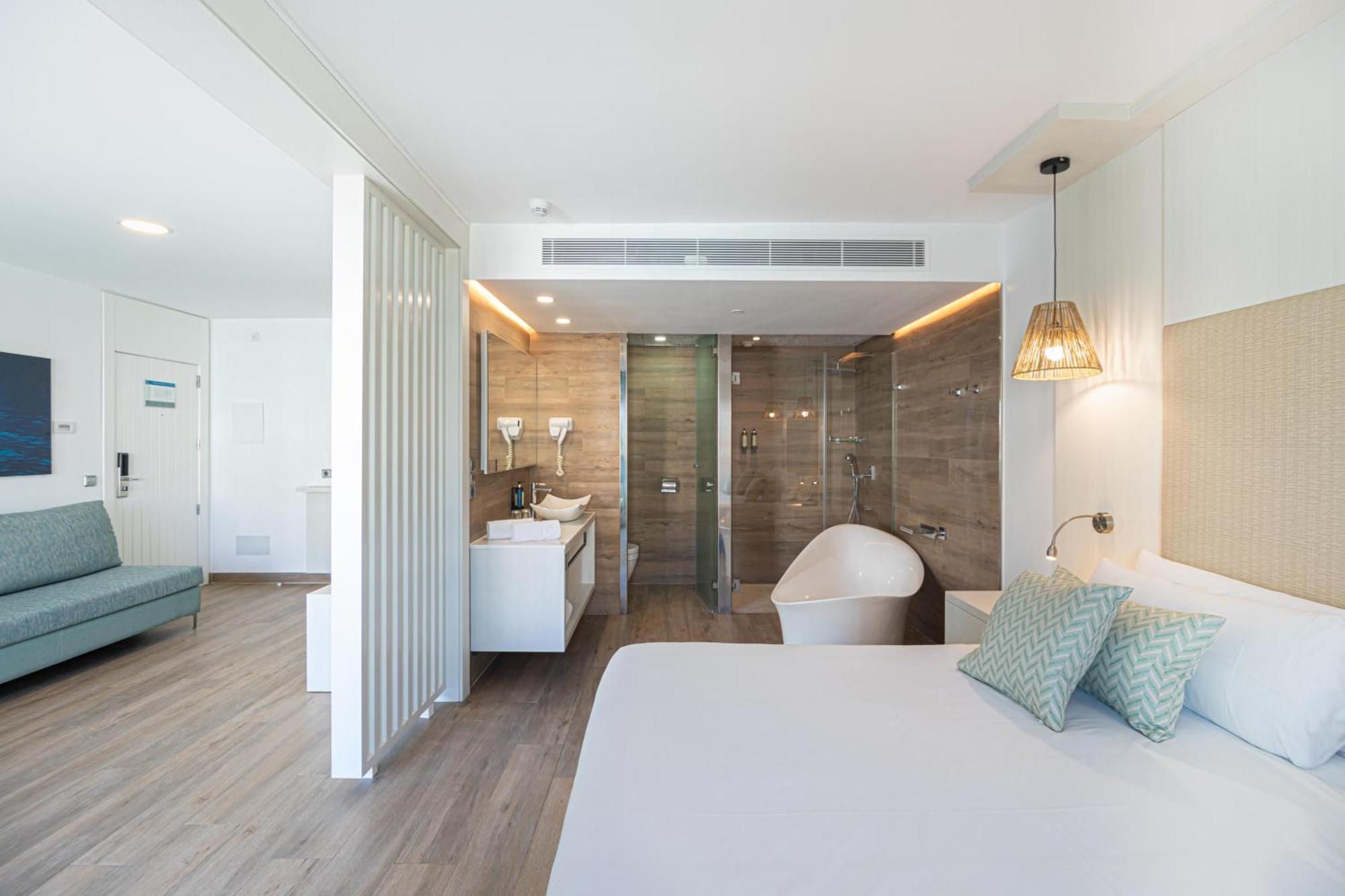Junior Suite,1656175271:JPEG